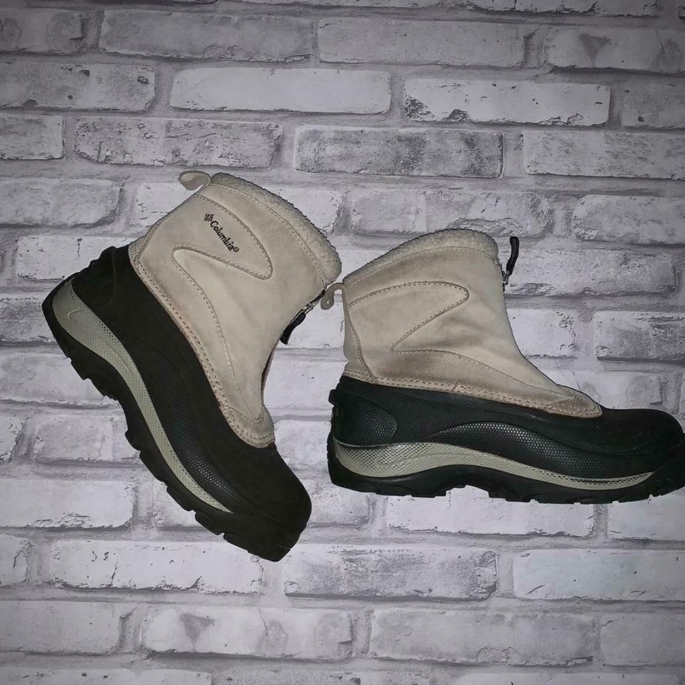 Columbia Cascadian Snowchill Winter Boots